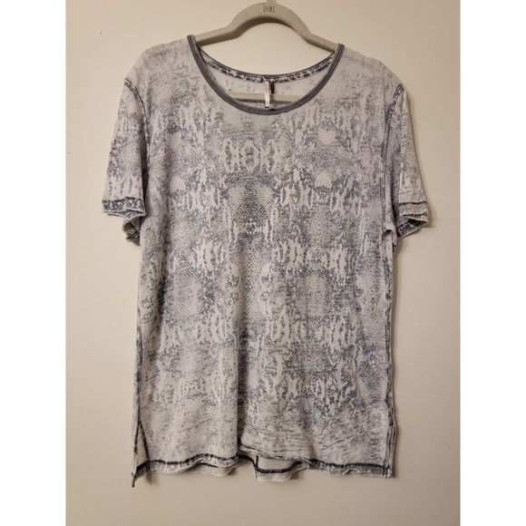 Free People lightweight sheer tee women small - Picture 3 of 5